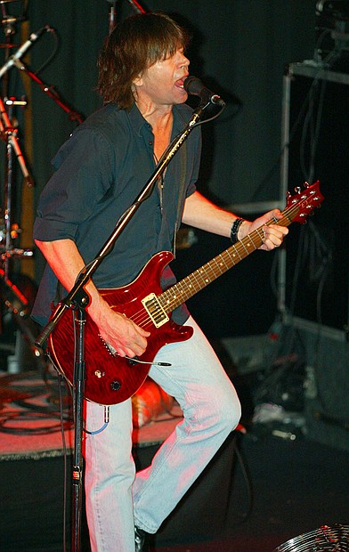 pat travers 058_std.jpg