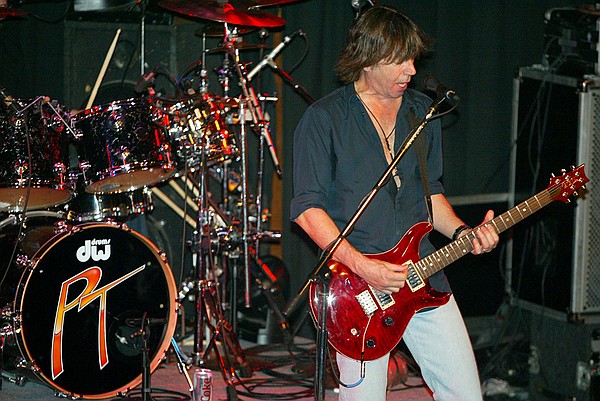 pat travers 149_std.jpg