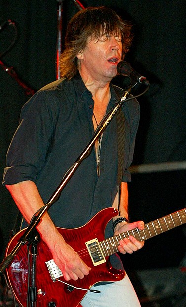 pat travers 203_std.jpg