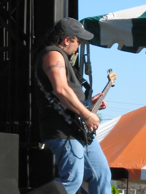 Pat Travers 4-3-05 061.jpg