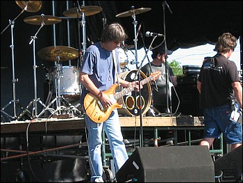 Pat Travers 4-3-05 038.jpg