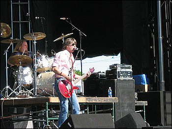 Pat Travers 4-3-05 040.jpg