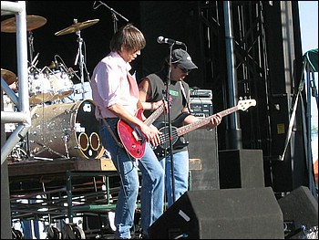 Pat Travers 4-3-05 052.jpg