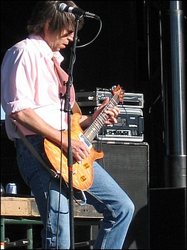 Pat Travers 4-3-05 067.jpg