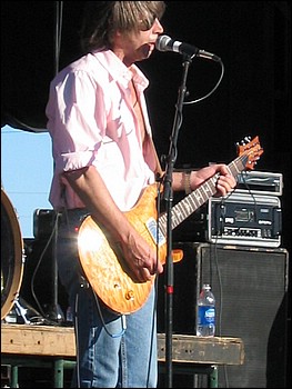 Pat Travers 4-3-05 070.jpg