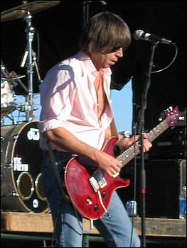 Pat Travers 4-3-05 078.jpg