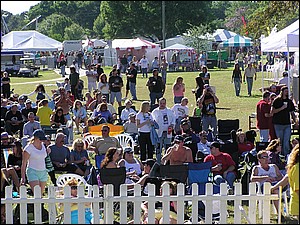 PinellasCrowd04a.JPG